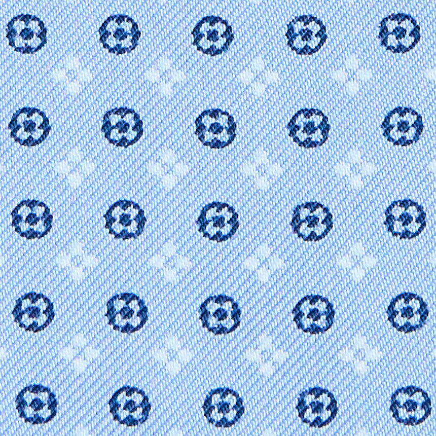 LIGHT BLUE SILK ASCOT TIE