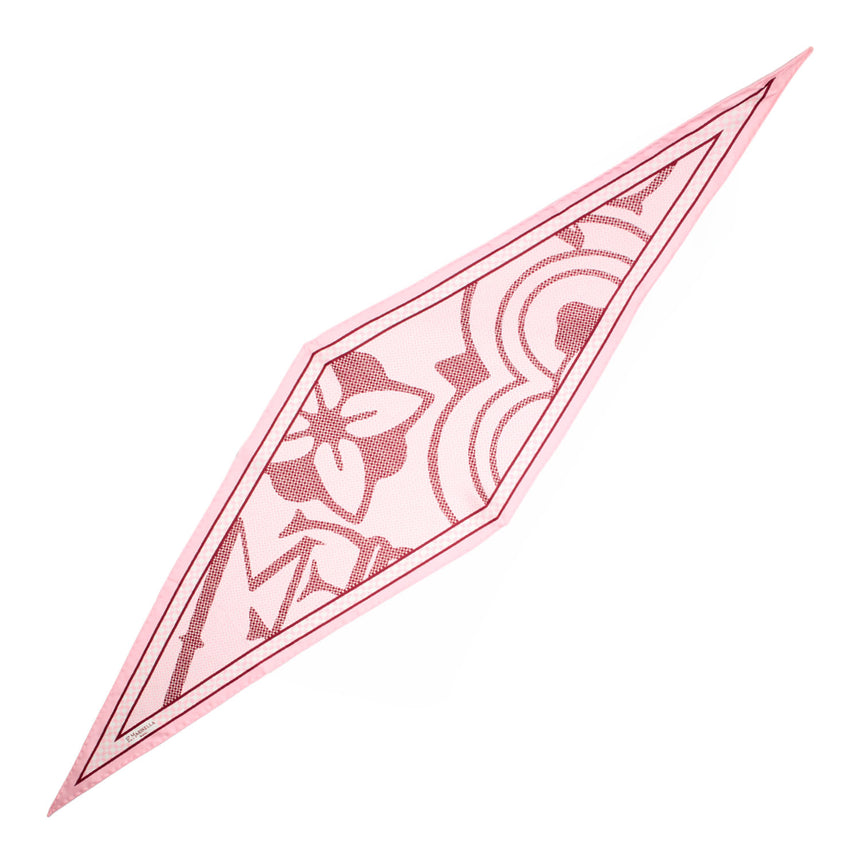 CHRISTMAS BOX WITH PINK SILK DIAMOND SCARF