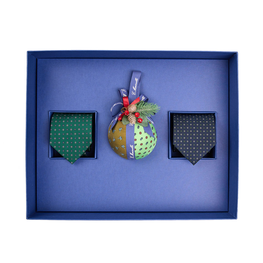 CHRISTMAS BOX WITH 2 CLASSIC TIES