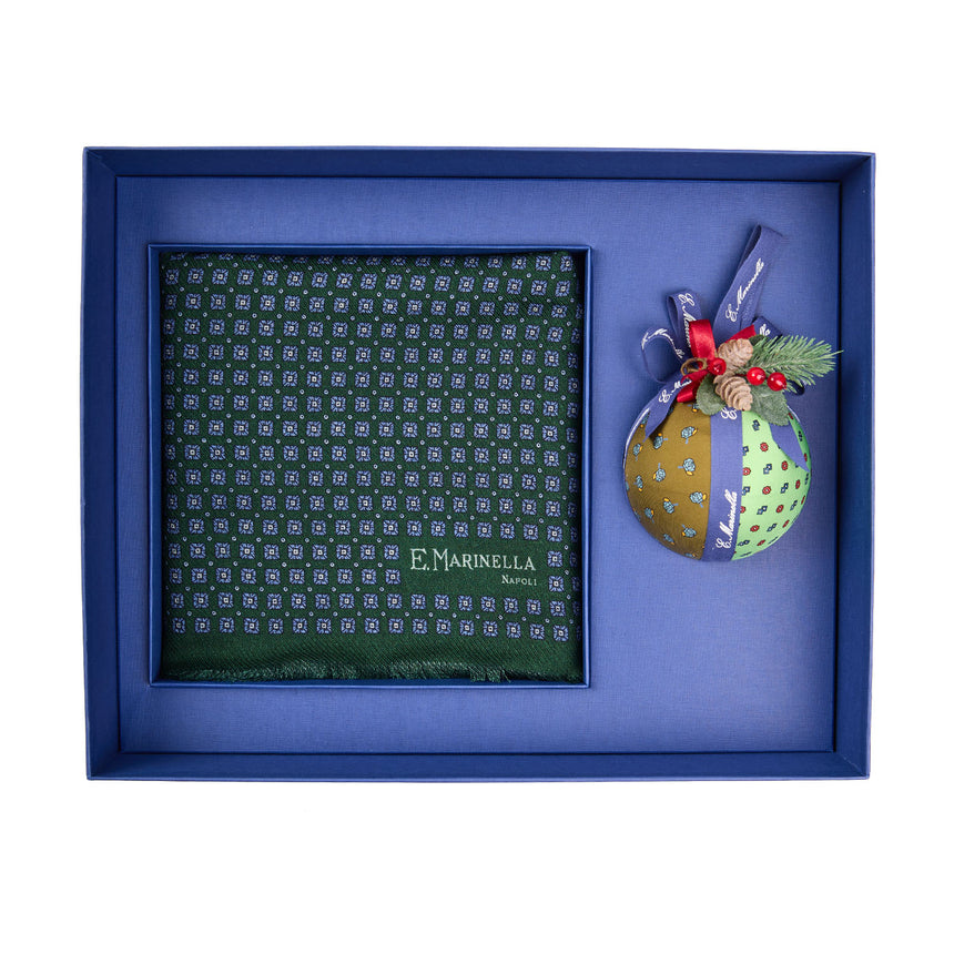 CHRISTMAS BOX WITH GREEN FLOWER SCARF