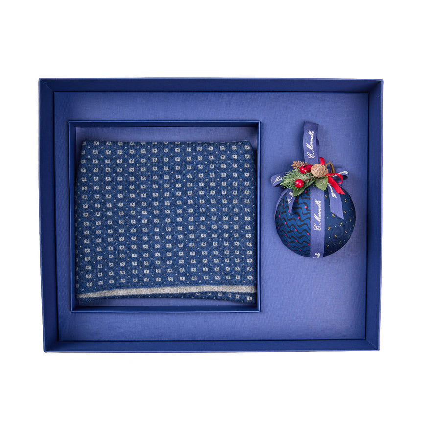 CHRISTMAS BOX WITH BLUE AND GREY CASHMERE NECK WARMER