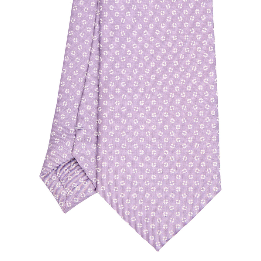lilac_classic_silk_tie_small_flower_pattern_tip_detail