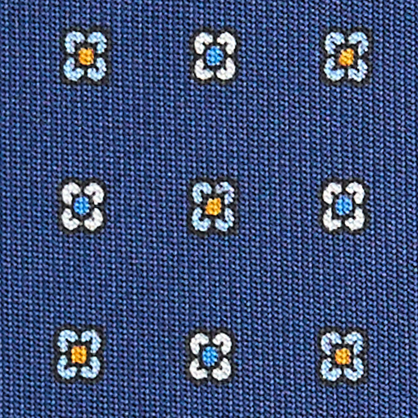 blue_sartorial_7_cm_silk_tie_small_flower_pattern_fabric_detail