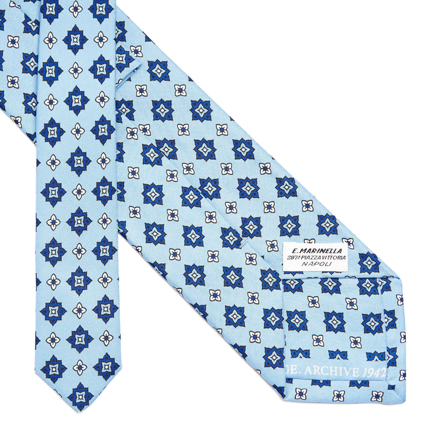 LIGHT BLUE SILK TIE
