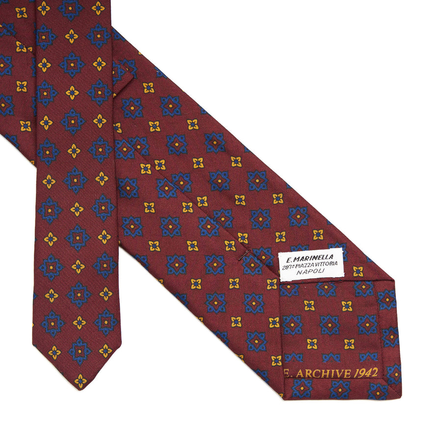 burgundy_silk_tie_archivio_collection_1942_05_back_detail_with_label_and_print_year