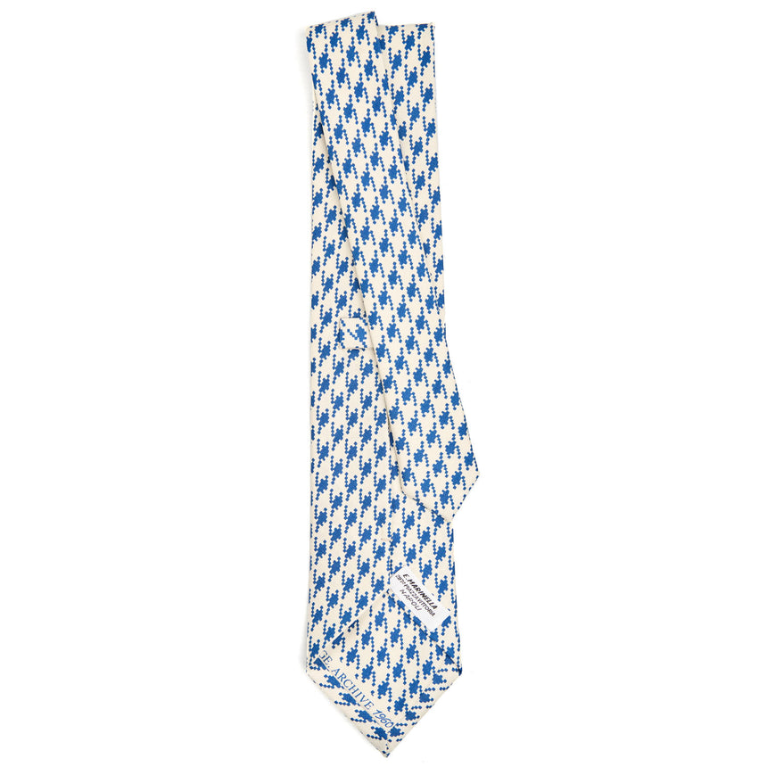 WHITE SILK TIE