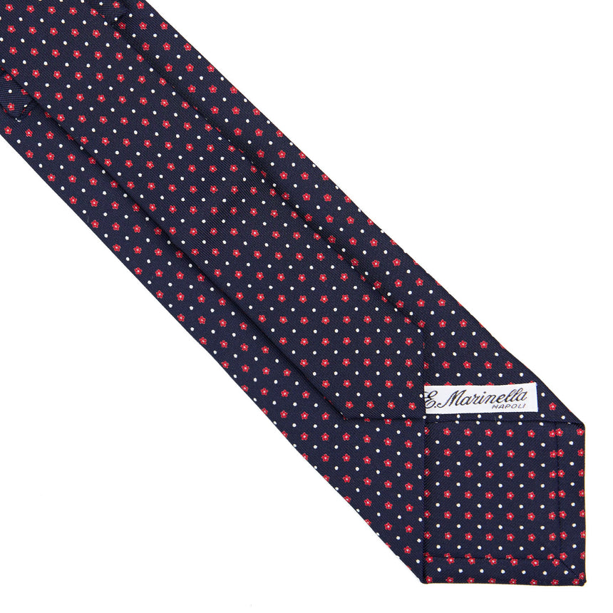 dark_blue_extra_long_sartorial_silk_tie_small_flower_pattern_fabric_pattern_detail