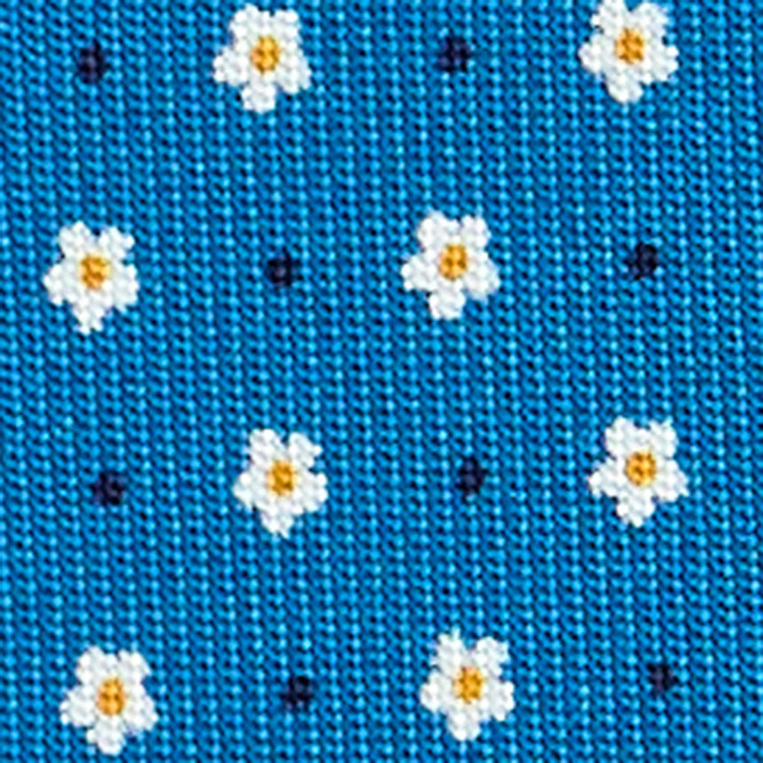 mid_blue_extra_long_sartorial_silk_tie_small_flower_pattern_fabric_pattern_detail