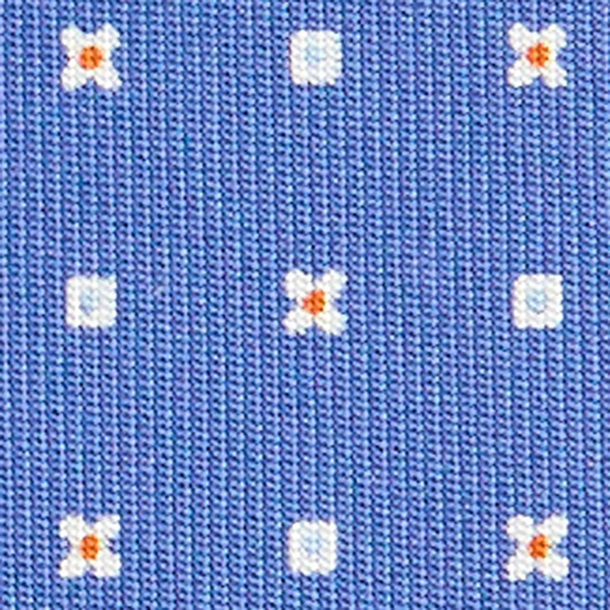 powder_blue_extra_long_sartorial_silk_tie_small_flower_pattern_fabric_pattern_detail