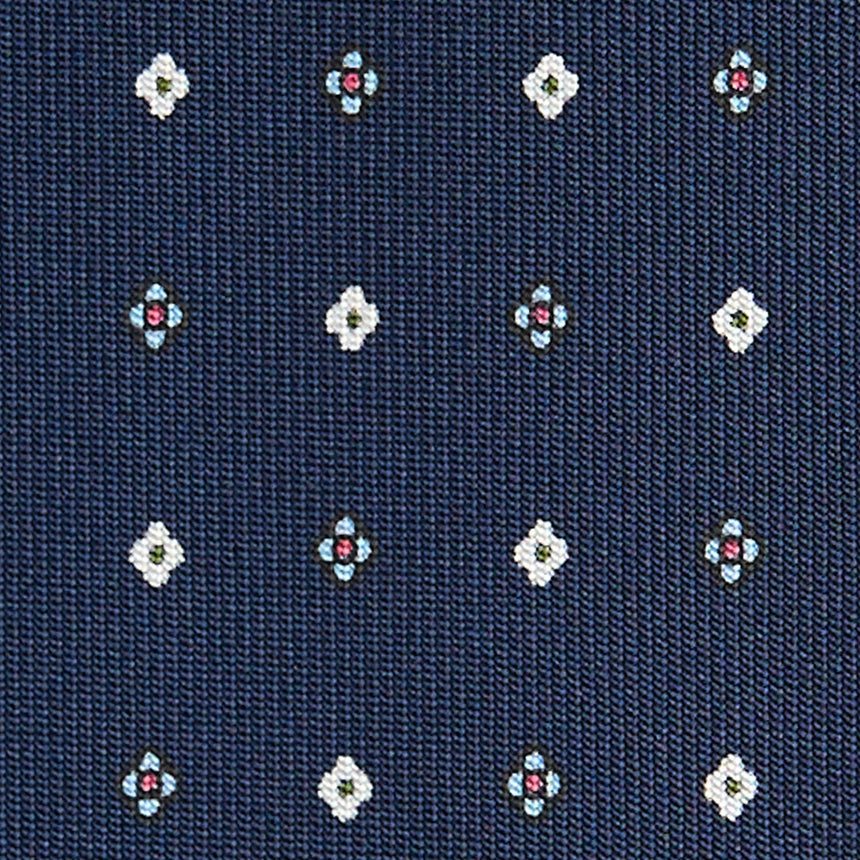 dark_blue_extra_long_sartorial_silk_tie_small_flower_pattern_fabric_pattern_detail