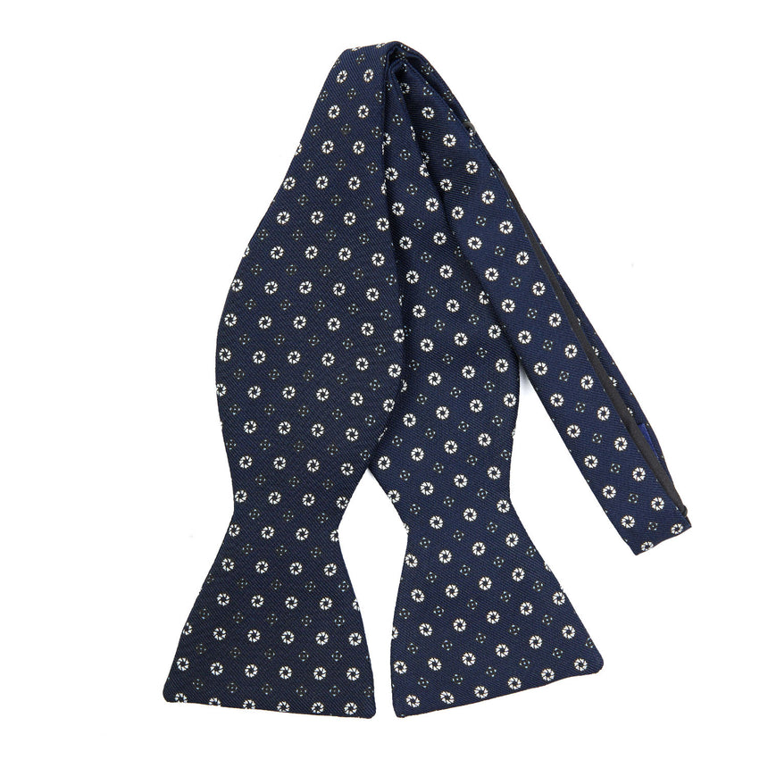 DARK BLUE SILK BOWTIE TO SELF-TIE