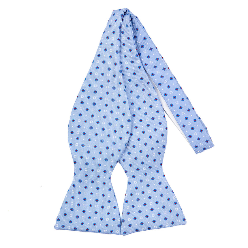 LIGHT BLUE SILK BOWTIE TO SELF-TIE