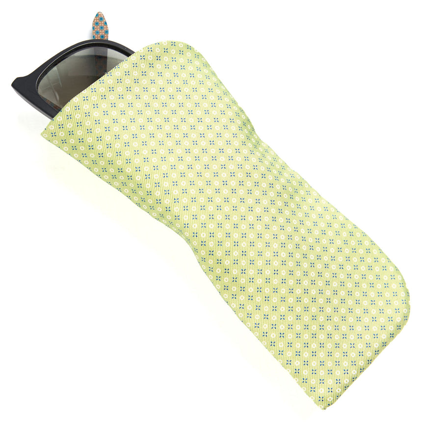 LIGHT GREEN GLASSES CASE