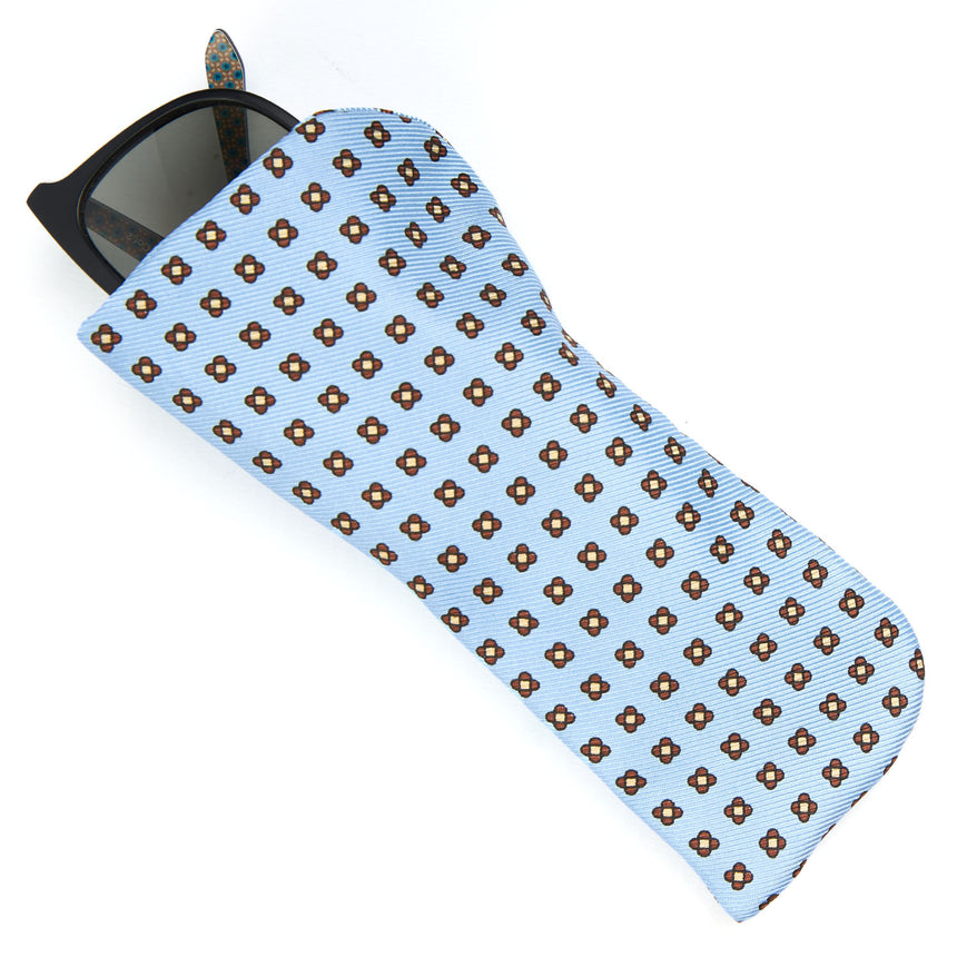 LIGHT BLUE GLASSES CASE