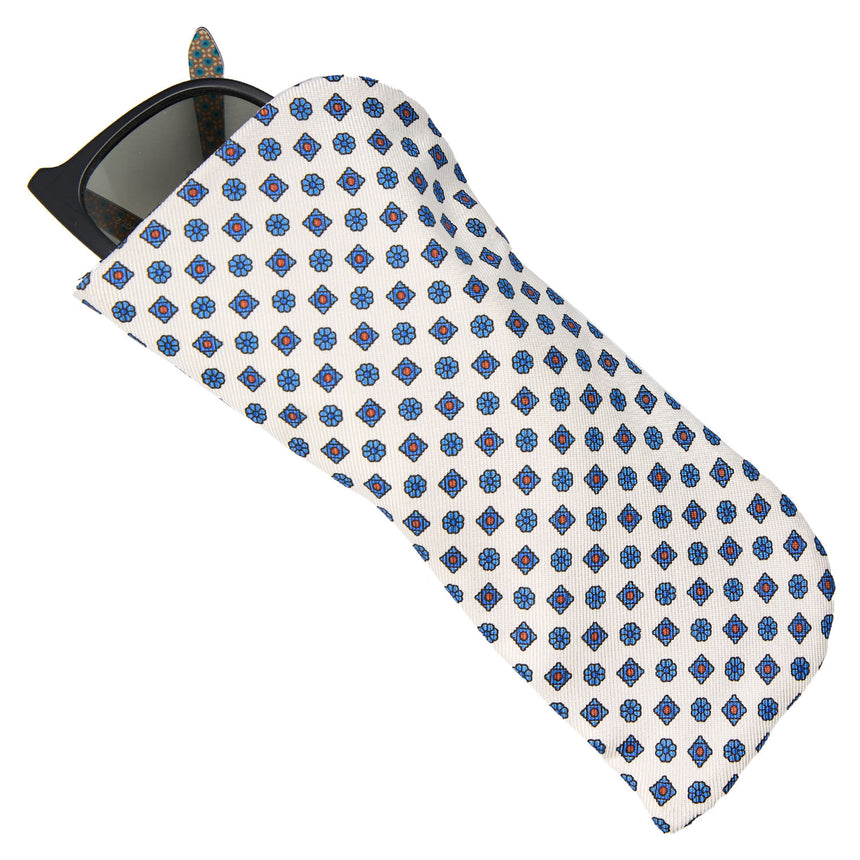 WHITE GLASSES CASE