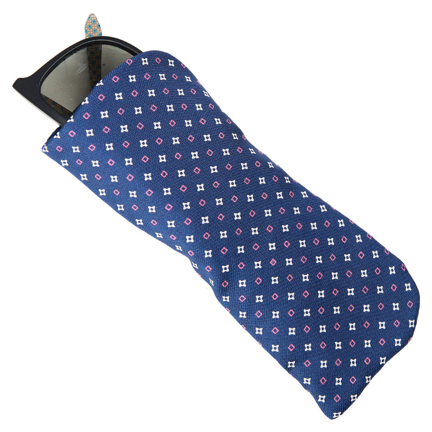 BLUE GLASSES CASE