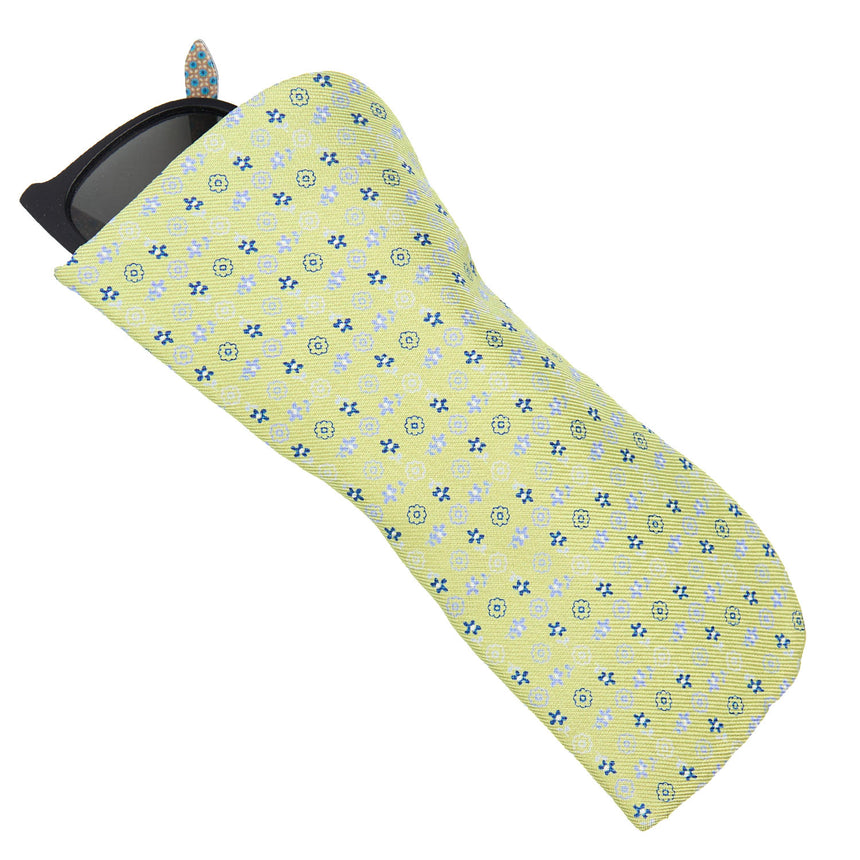 LIGHT GREEN GLASSES CASE