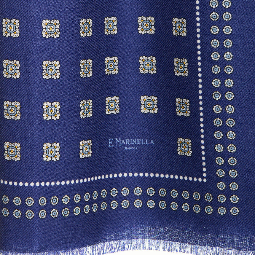 BLUE WOOL STOLE