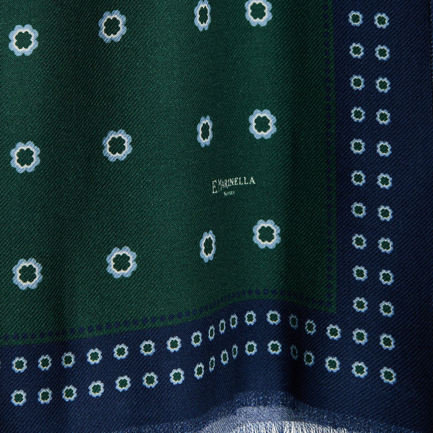 DARK GREEN WOOL STOLE