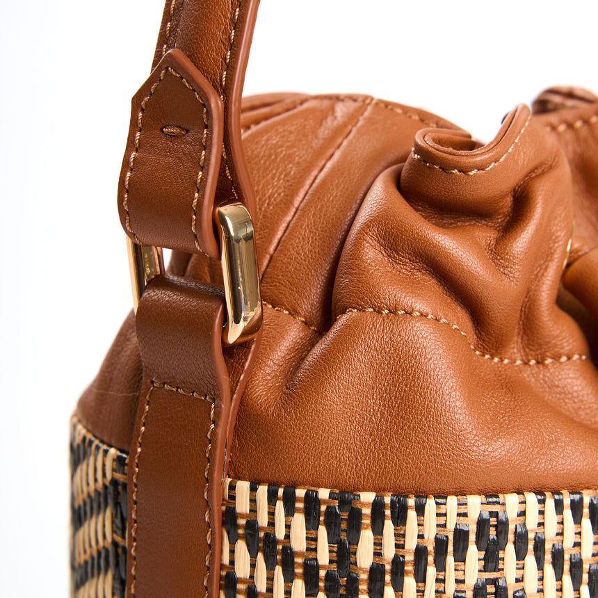 LIGHT BROWN MINI BUCKET