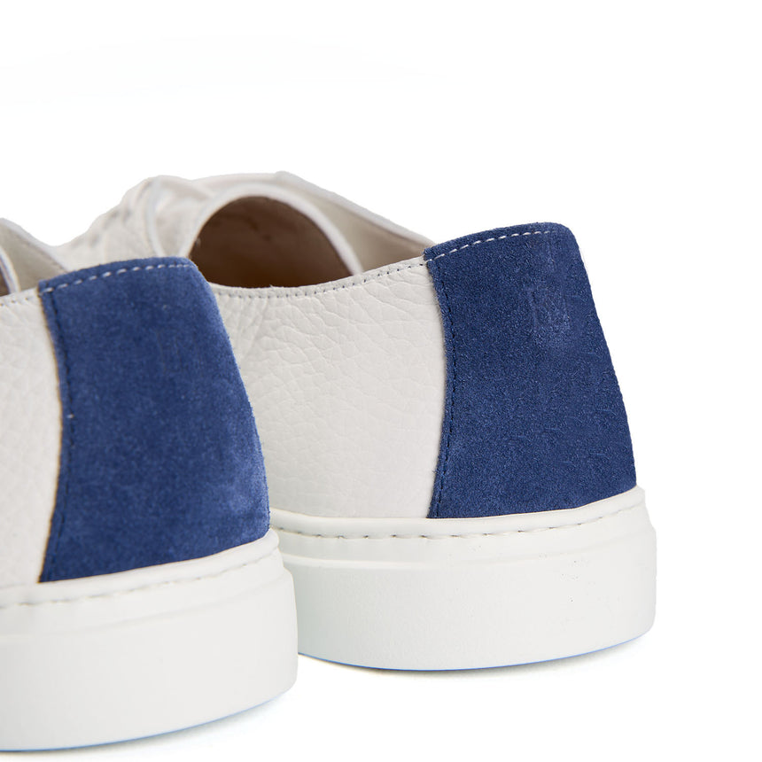 UNLINED SNEAKERS