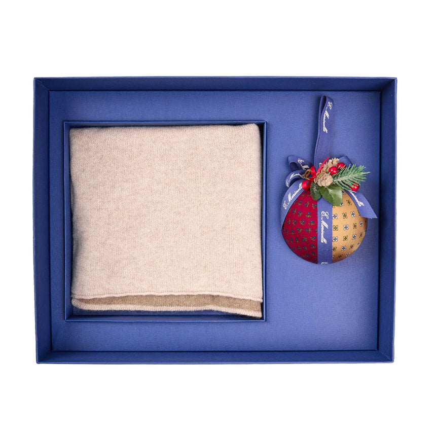 CHRISTMAS BOX WITH BEIGE CASHMERE NECK WARMER