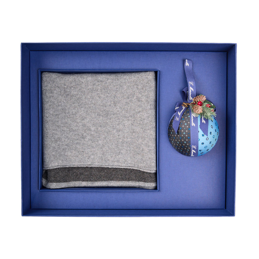 CHRISTMAS BOX WITH GREY CASHMERE NECK WARMER