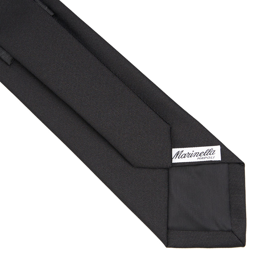 black_sartorial_jacquard_silk_tie_solid_color_back_detail
