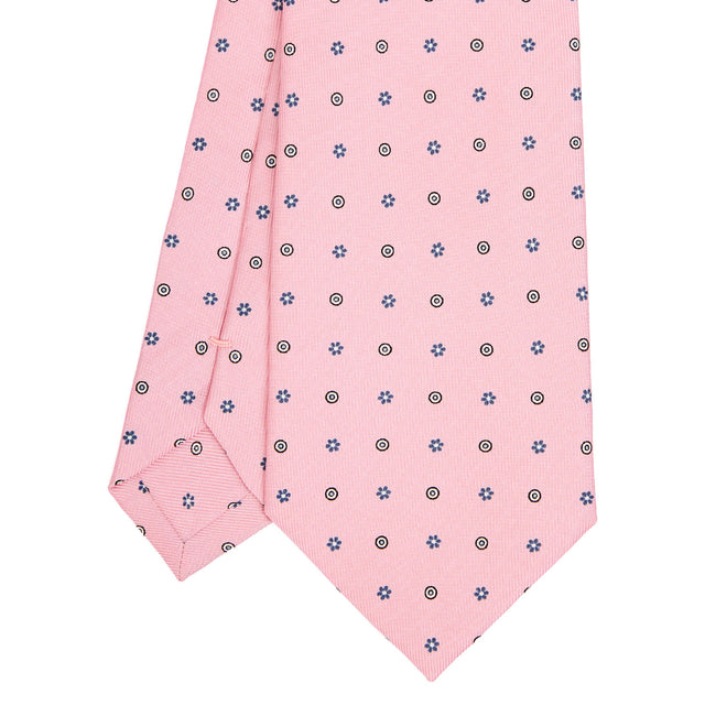pink_classic_silk_tie_small_flower_pattern_tip_detail