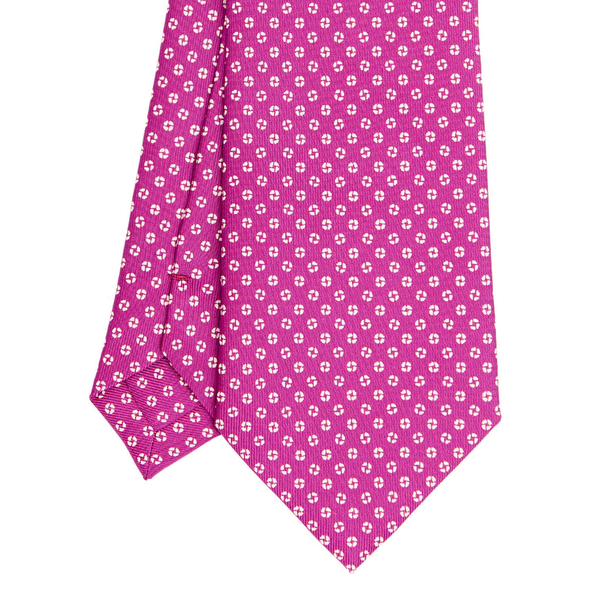 fuchsia_sartorial_classic_silk_tie_small_flower_pattern_tip_detail