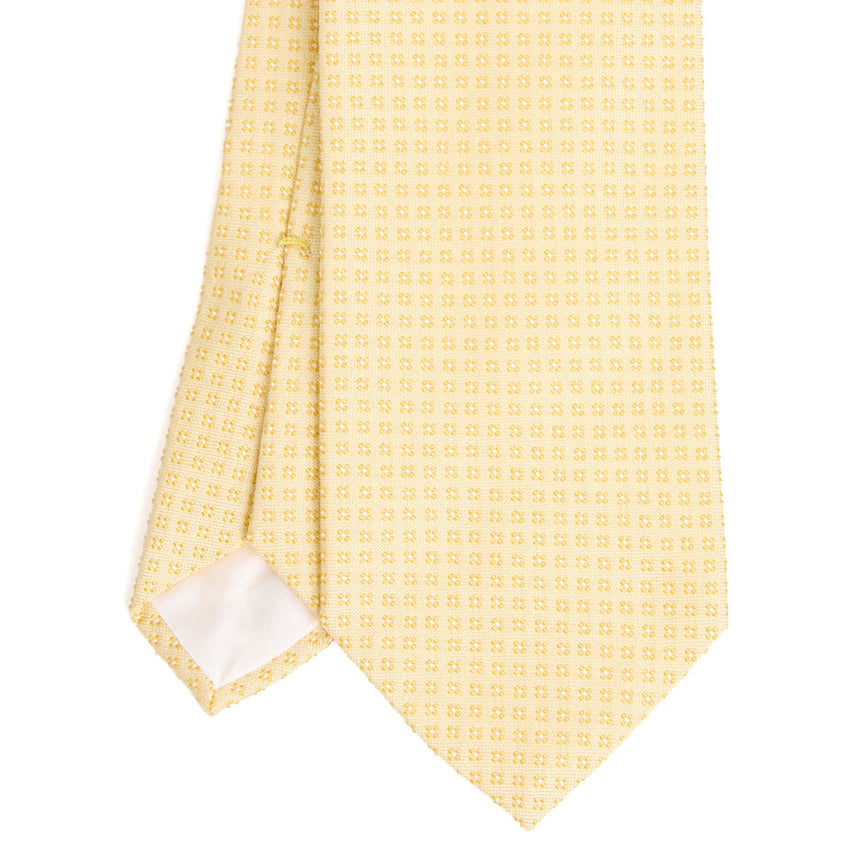 yellow_ceremonial_jacquard_silk_tie_small_geometric_pattern_tip_detail