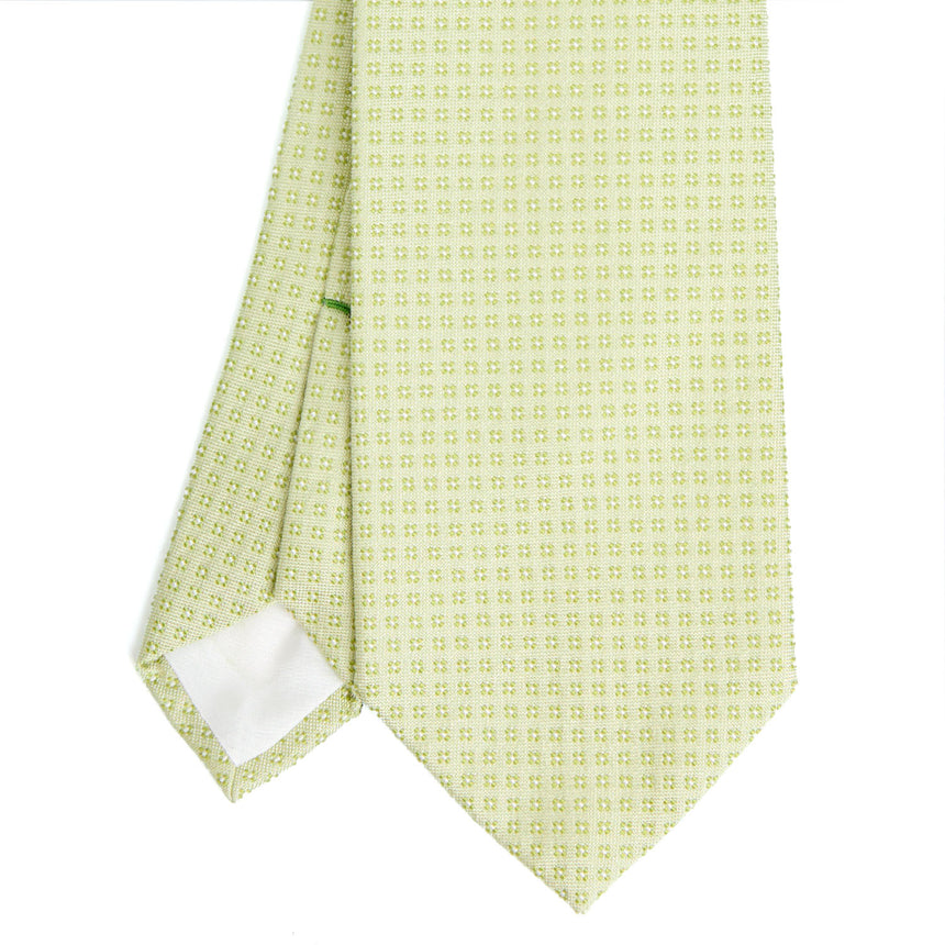 light_green_ceremonial_jacquard_silk_tie_small_geometric_pattern_tip_detail