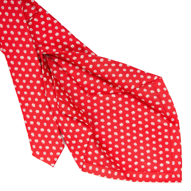 red_5_fold_sartorial_silk_tie_small_flower_pattern_detail_of_the_back_pleats