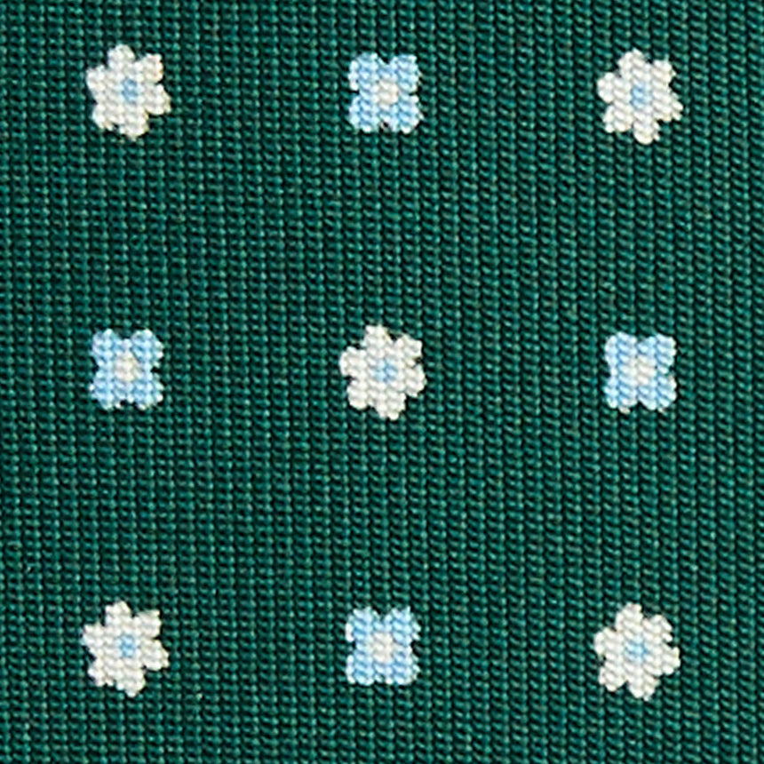 dark_green_5_fold_sartorial_silk_tie_small_flower_pattern_fabric_pattern_detail