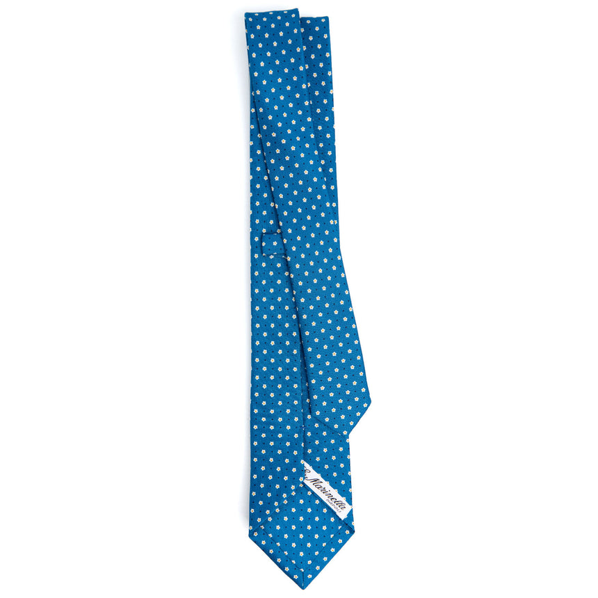 mid_blue_sartorial_7_cm_silk_tie_small_flower_pattern_full_back_view