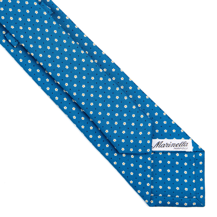 mid_blue_sartorial_7_cm_silk_tie_small_flower_pattern_back_detail