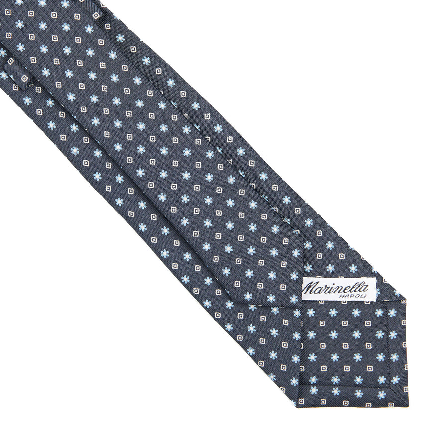 dark_grey_sartorial_7_cm_silk_tie_small_flower_pattern_back_detail