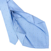 light_blue_7_fold_sartorial_silk_tie_small_flower_pattern_detail_of_the_back_pleats