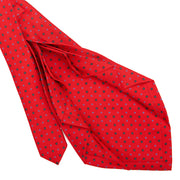 red_9_fold_sartorial_silk_tie_small_flower_pattern_detail_of_the_back_pleats
