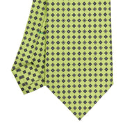 light_green_sartorial_classic_silk_tie_small_flower_pattern_tip_detail