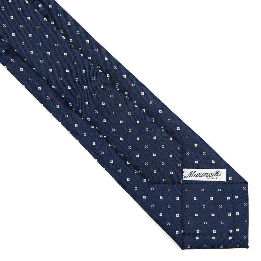 dark_blue_extra_long_sartorial_silk_tie_small_flower_pattern_fabric_pattern_detail