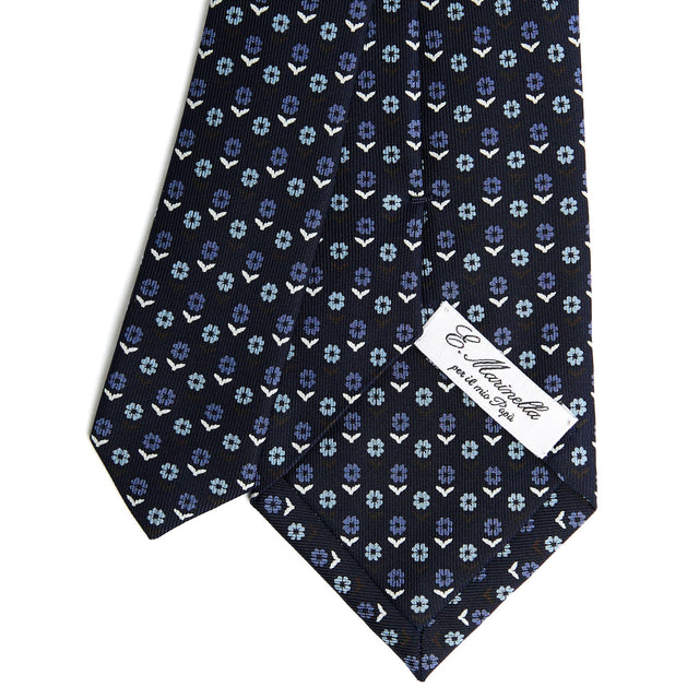 classic_tie_with_father's_day_label_in_dark_blue_silk_tip_detail