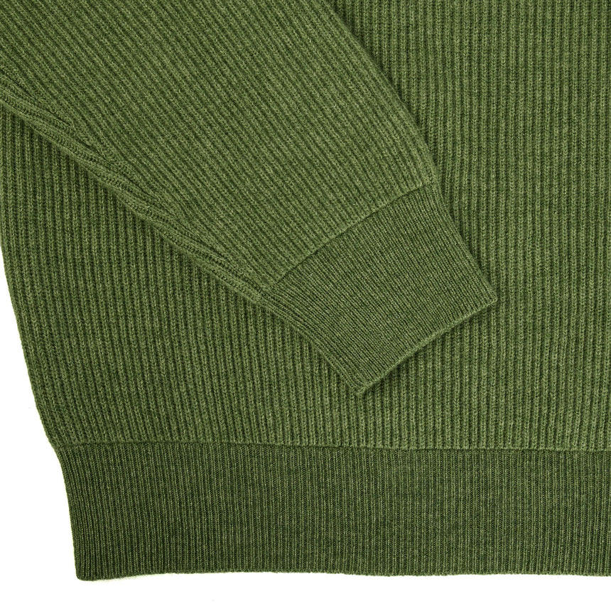 GREEN CREWNECK SWEATER