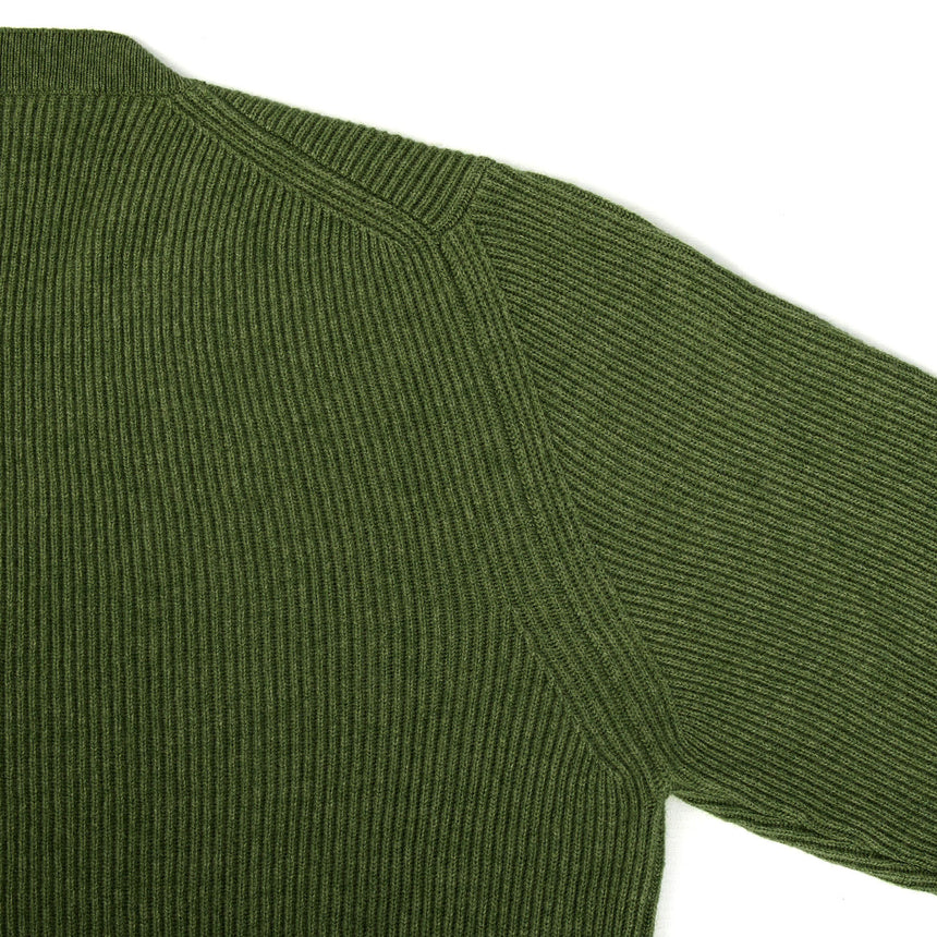 GREEN CREWNECK SWEATER