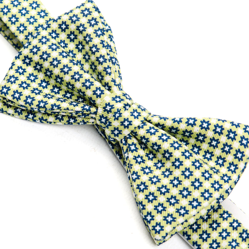 LIGHT GREEN PRE-KNOTTED BOWTIE