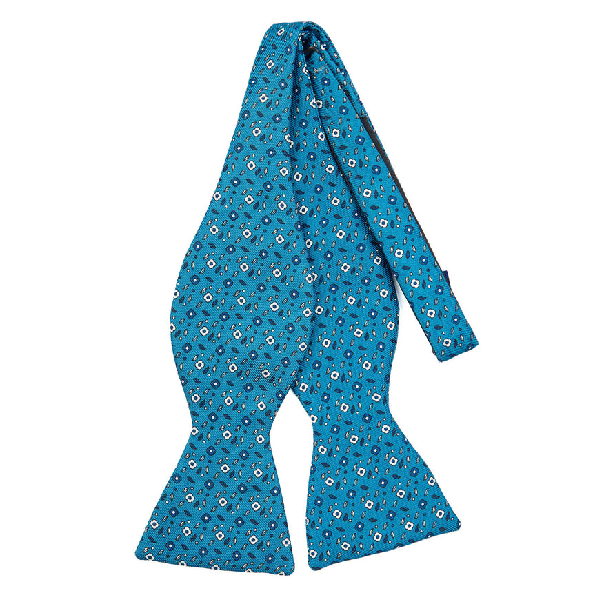 MID BLUE SILK BOWTIE TO SELF-TIE