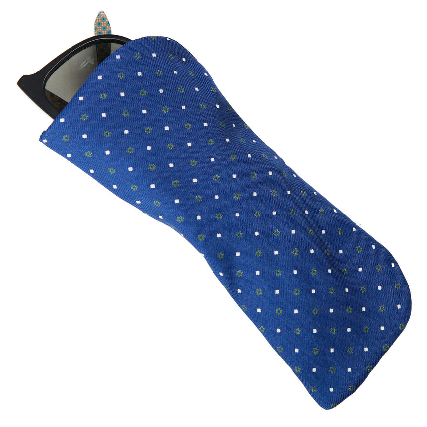 BLUE GLASSES CASE