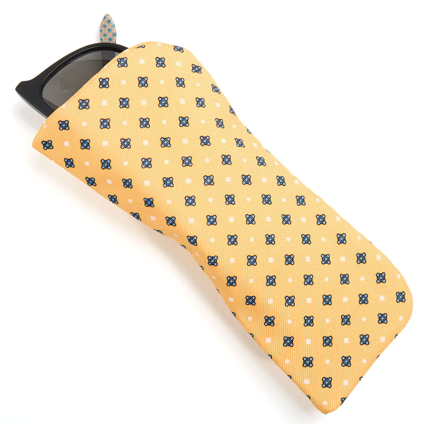 YELLOW GLASSES CASE