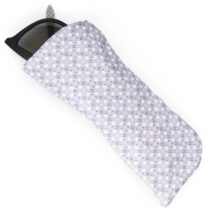 LIGHT GREY GLASSES CASE