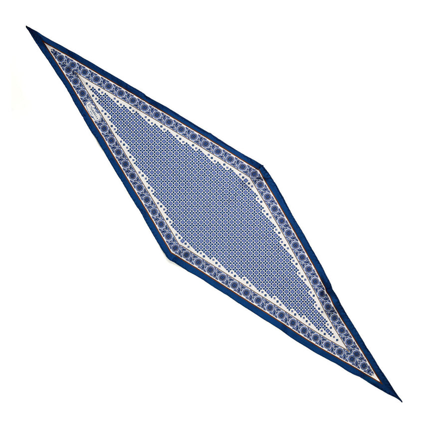 WHITE SILK DIAMOND SHAPE SCARF